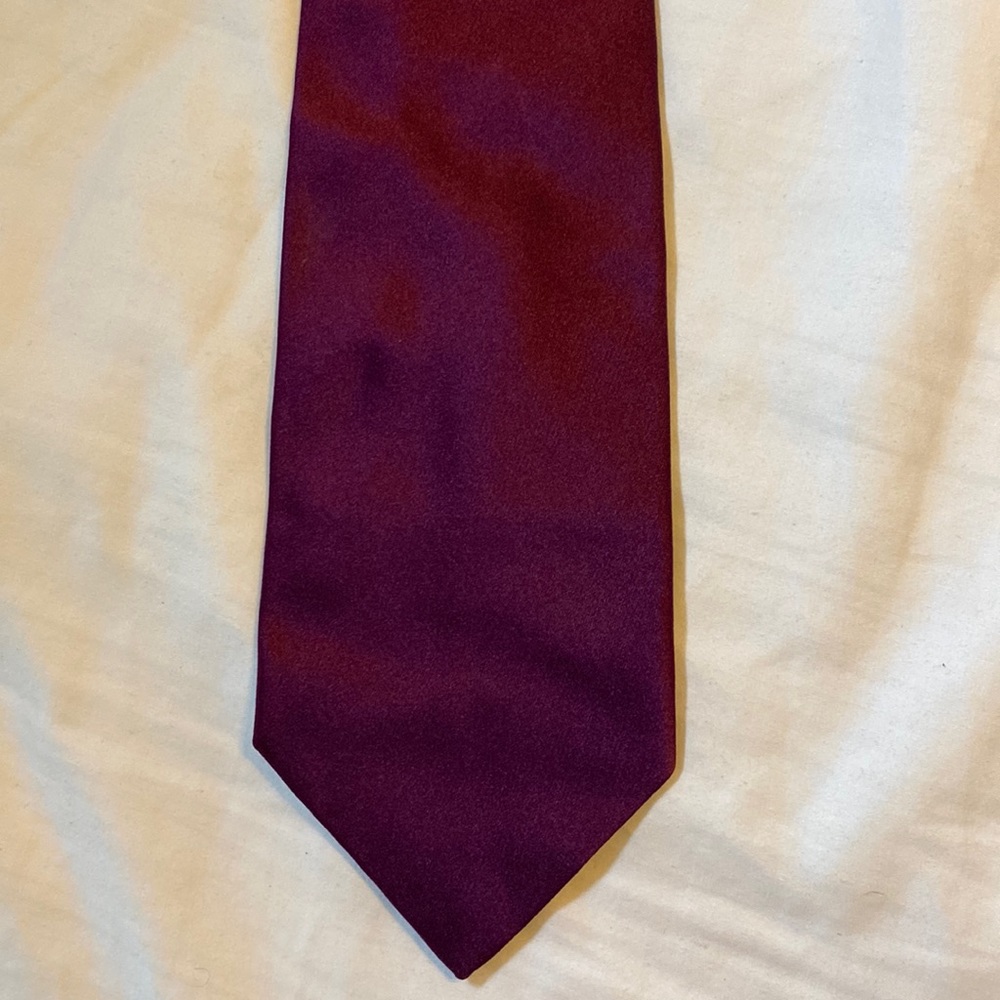 NEIMAN MARCUS purple men's tie 100% Silk Made in Italy